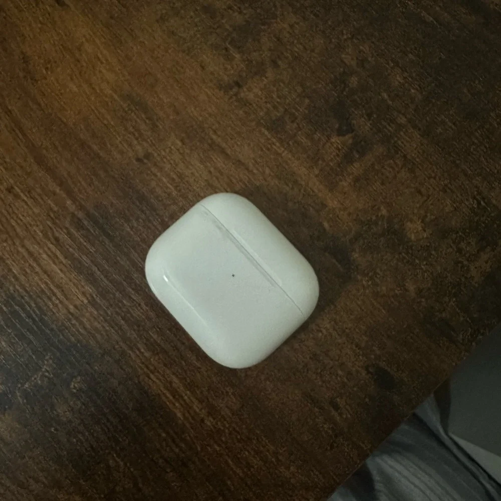 Apple 3rd generation Wireless Earbuds with Charging Case - White